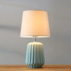 Nordic Simple Green Ceramic Vase Table Lamp